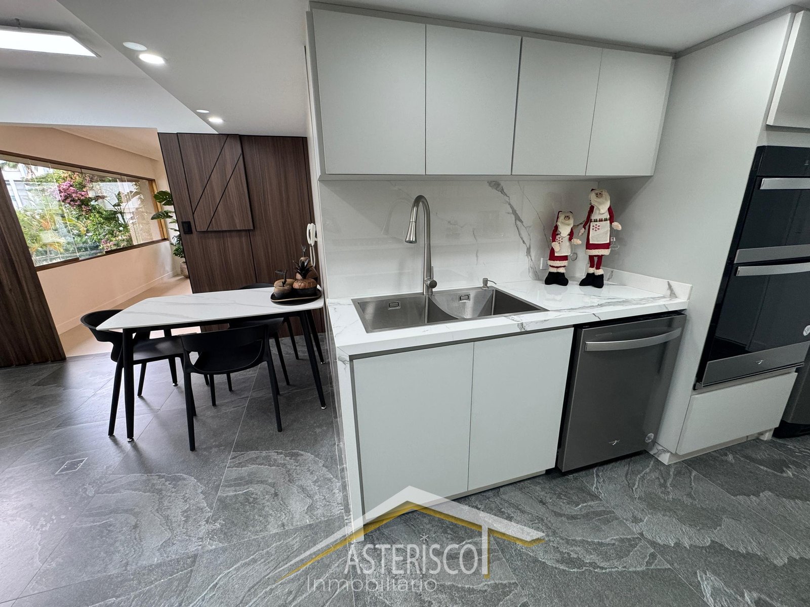 030944cb-d7d8-459d-a038-4258d0bafea5